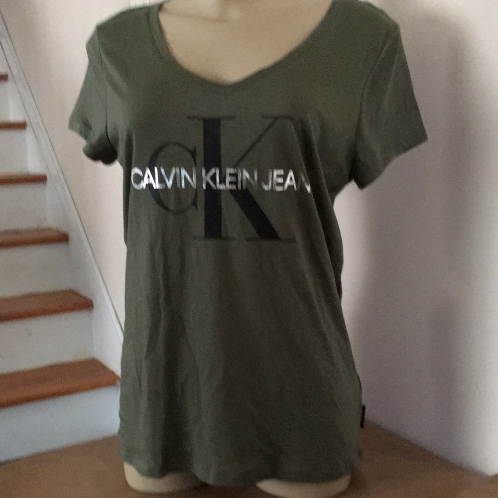 Good condition Calvin Klein top